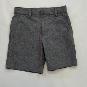 Boys Vineyard Vines performance breaker shorts grey size 5